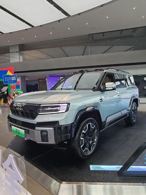 惠州14比亚迪方程豹硬派越野的爆款，英菲尼迪35周年与你共成长
